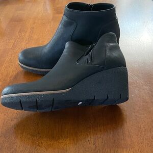 Dr. Scholl's Black Wedge Ankle Boots